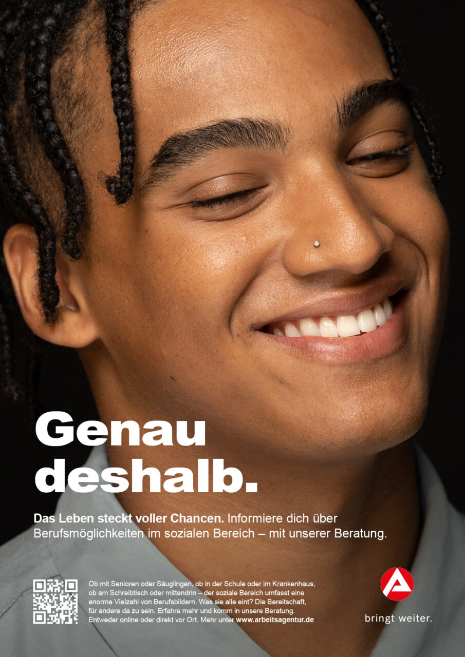 Campaign for Bundesagentur für Arbeit, photographed by Ramon Haindl with styling by Alexandra Heckel, featuring professional and approachable looks designed to convey a modern and inclusive representation of the workforce.