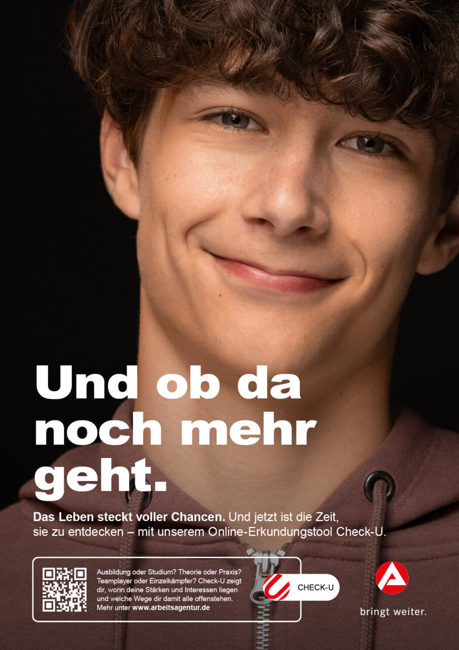 Campaign for Bundesagentur für Arbeit, photographed by Ramon Haindl with styling by Alexandra Heckel, featuring professional and approachable looks designed to convey a modern and inclusive representation of the workforce.