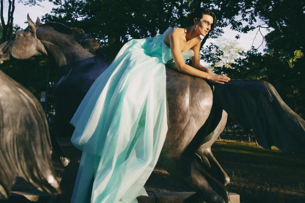 Lever Couture x Elle Magazine by Suzana Holzgrave Photography and Alexandra Heckel Styling